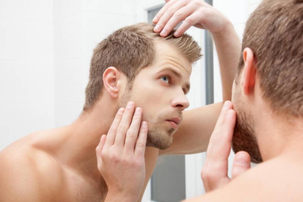 雄性激素脱发和雄激素的关系,男性雄性激素旺盛会导致衰老快吗