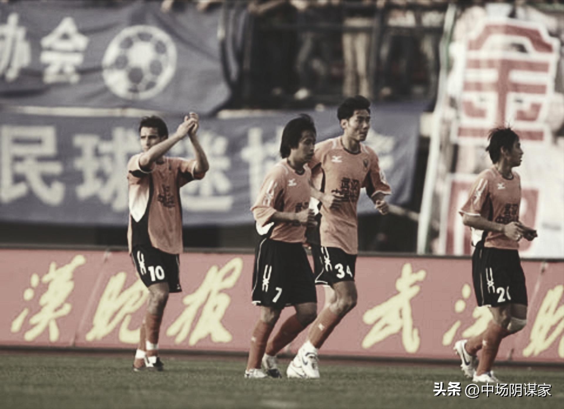 中国足球教练裴恩才,裴恩才武汉足球