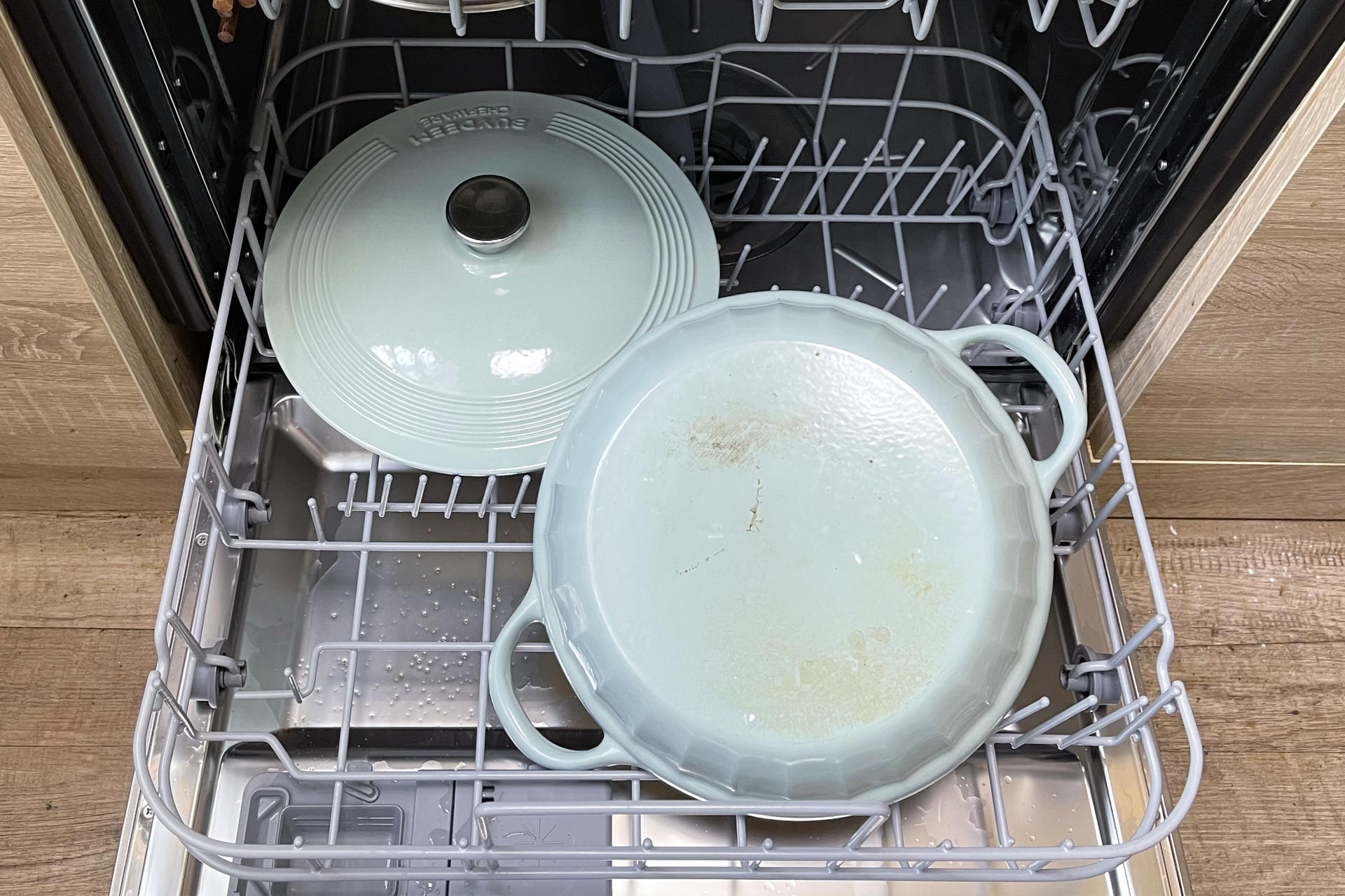 如何挑选一款好的珐琅锅,如何挑选一款性价比高的珐琅锅