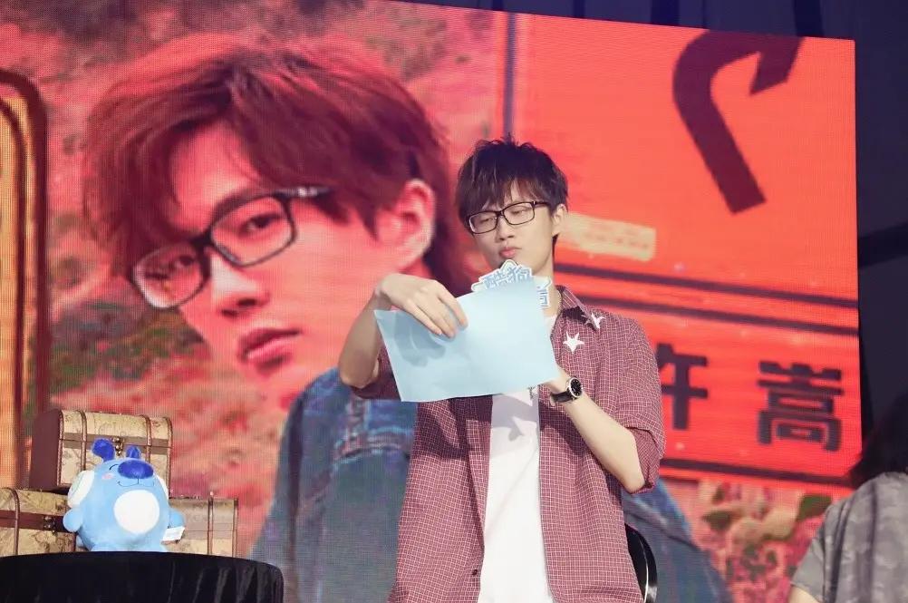 许嵩诗书气自华,许嵩书生气质