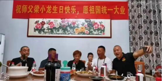 来内地养老的七位港星：农村盖大别墅，免费坐公交，生活很滋润