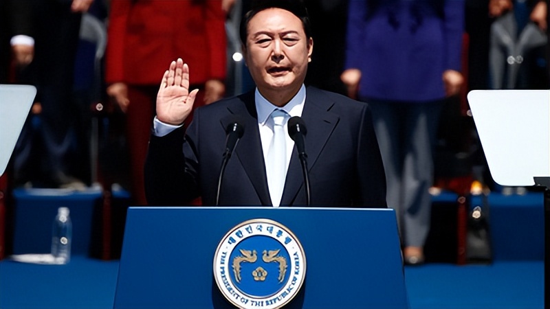 中国反制奏效，尹锡悦为其疯狂付代价，支持率再次出现暴跌