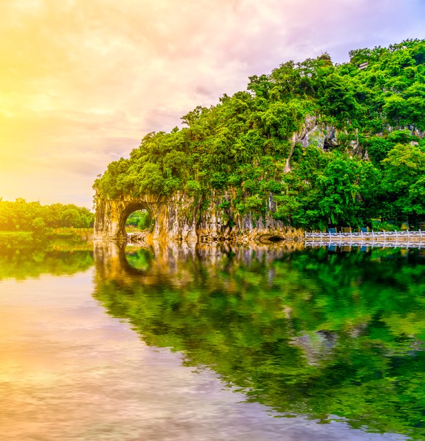严禁窥探祖国的大好河山,禁止窥探祖国河山