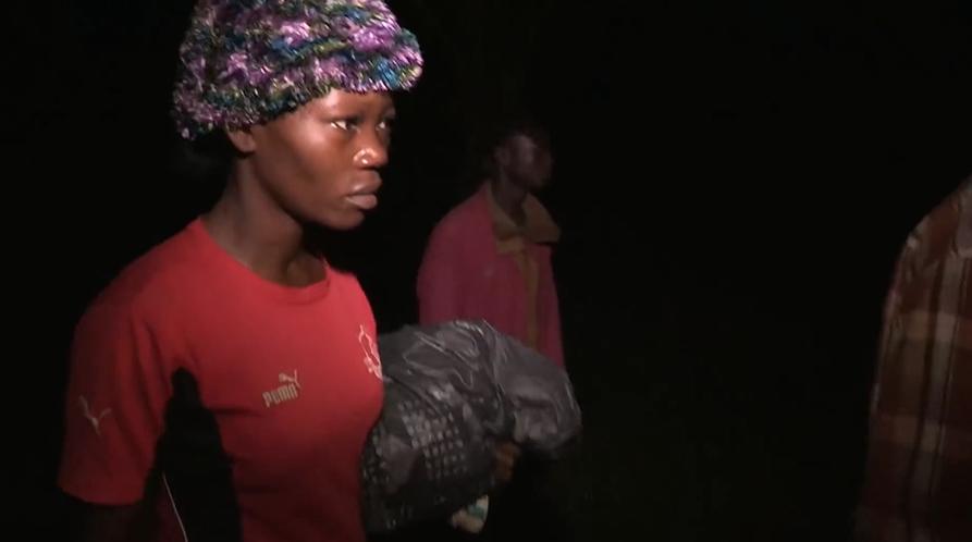 非洲创业天才：进口中国拖鞋，成本15元转手卖40，每天都被抢着买