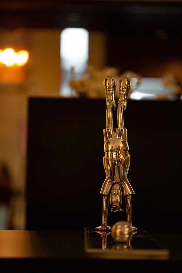 与世界杯同行,和世界杯足球有关的艺术作品