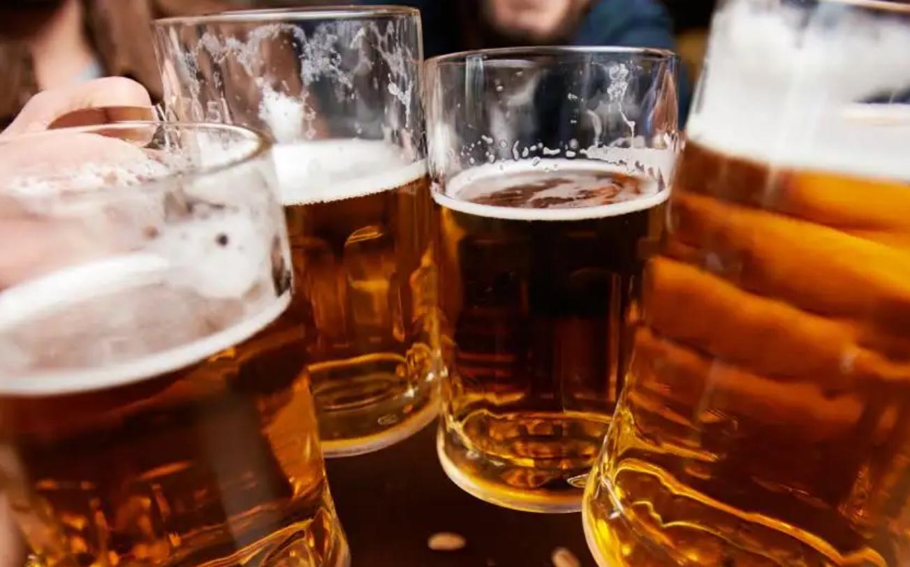 2007年，湖南女孩号称千杯不醉，喝酒如喝水，医生检查发现端倪