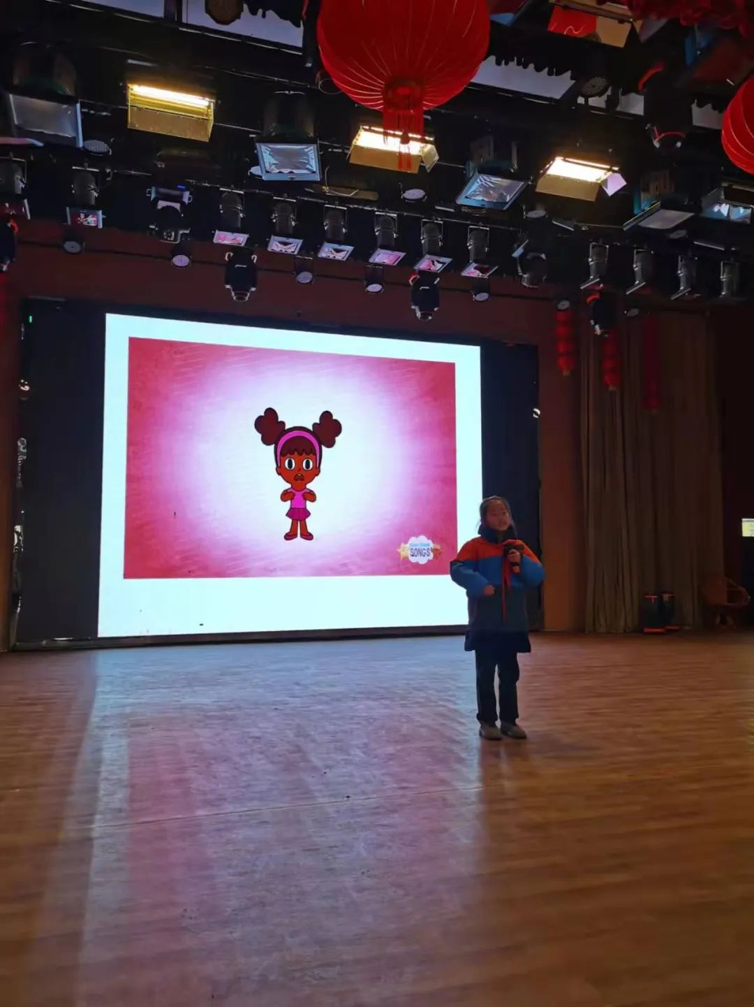 初中英语风采大赛自我介绍,自我介绍英语风采大赛