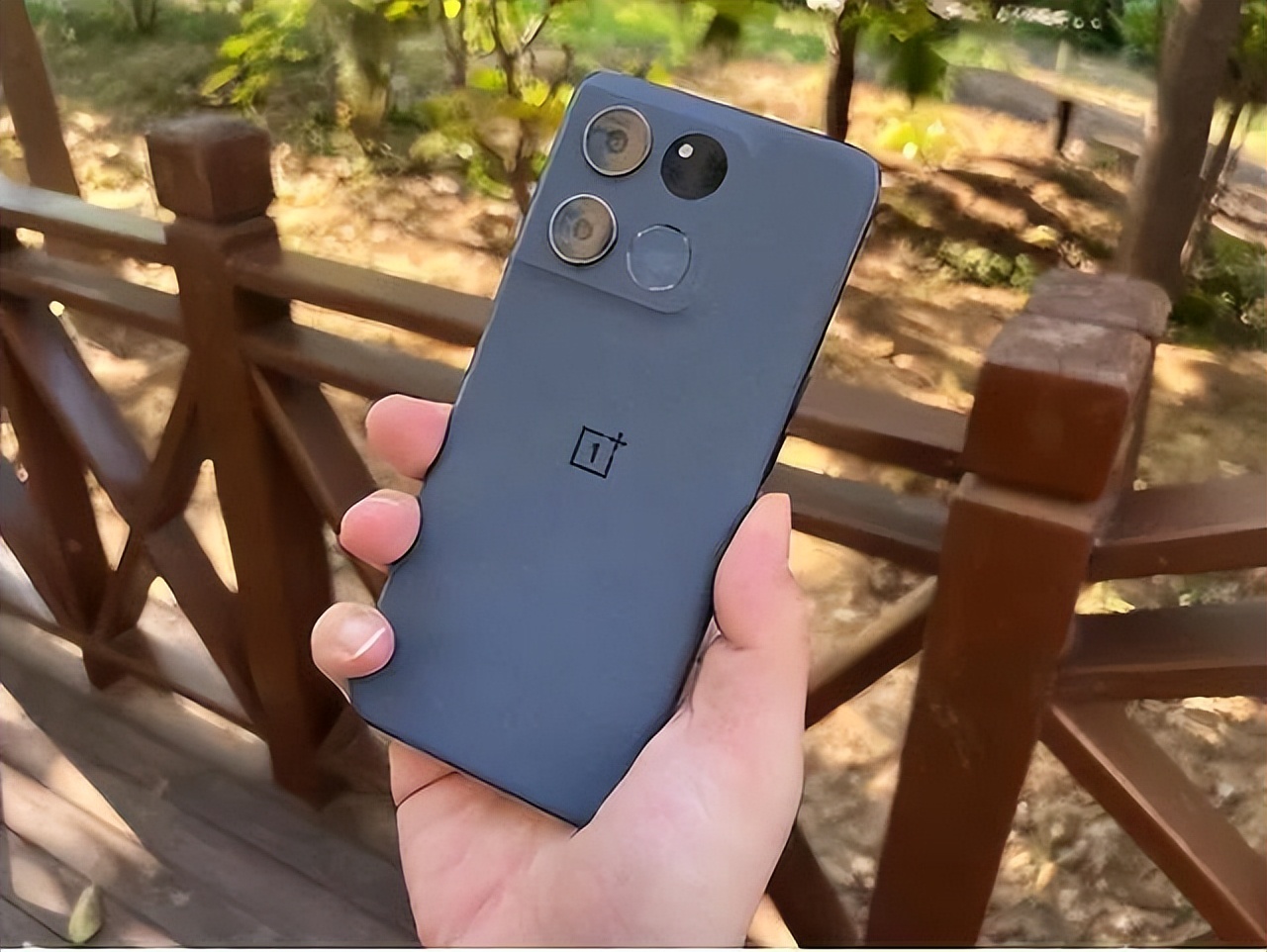 vivo和oppo的手机哪个性价比更高,vivos10与opporeno6买哪个好