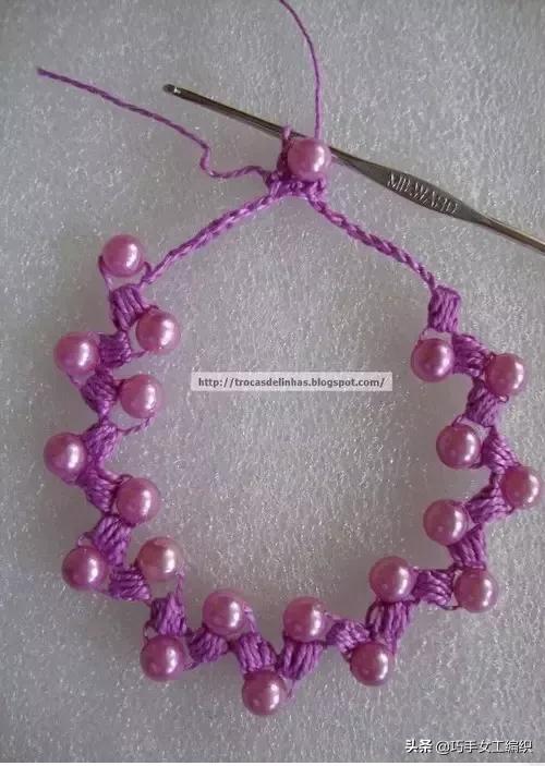 怎样钩奢华的项链,简单的一个珠子编绳