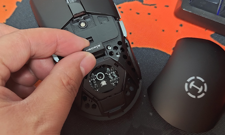 公认最好用的游戏鼠标测评,hecategm4测评