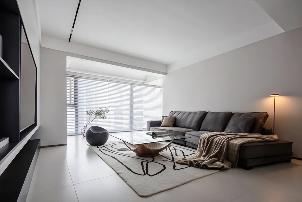 装修最不后悔的就是装了电视柜,装修是否做满墙电视柜