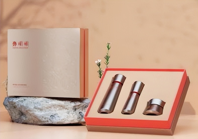 郑明明山茶花精颜套组效果怎样,郑明明山茶花保湿喷雾