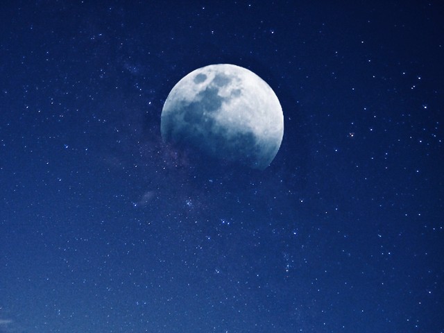 月亮寄托相思的诗句,月亮星星相伴的诗句