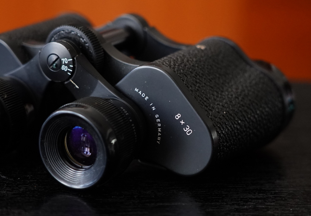 战争时期的老式军用望远镜,战争年代的18倍望远镜