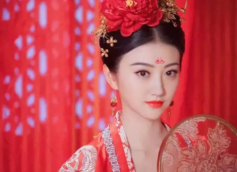 妃子笑和杨贵妃的故事,杨贵妃一骑红尘妃子笑的故事