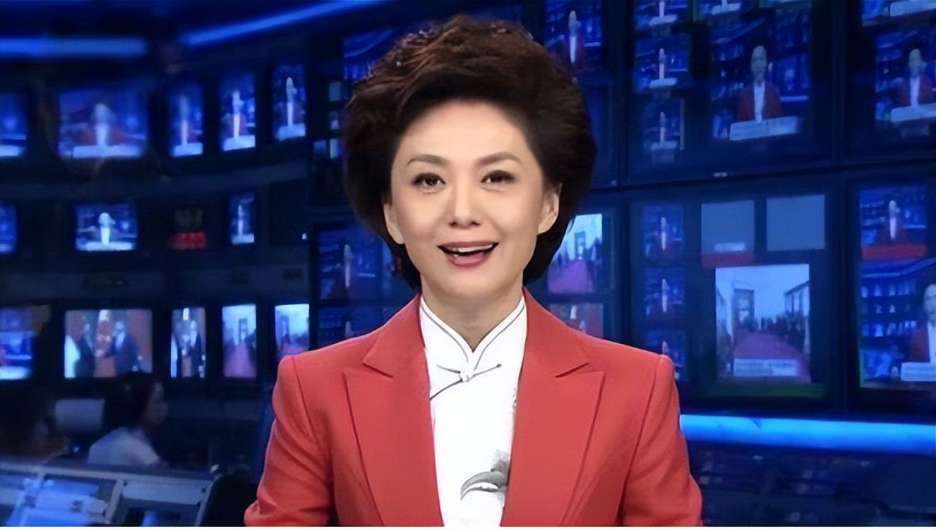 央视主持人海霞经历及婚姻家庭,海霞嫁清华教授恩爱23年视频播放