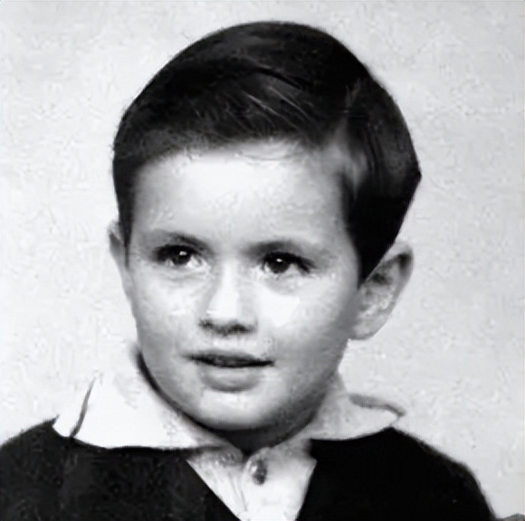 足坛球员童年照,足坛球星萌娃照