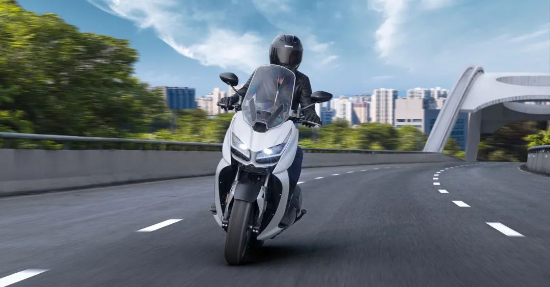 250-300cc踏板哪款尺寸最小,250cc以下性能最好的踏板