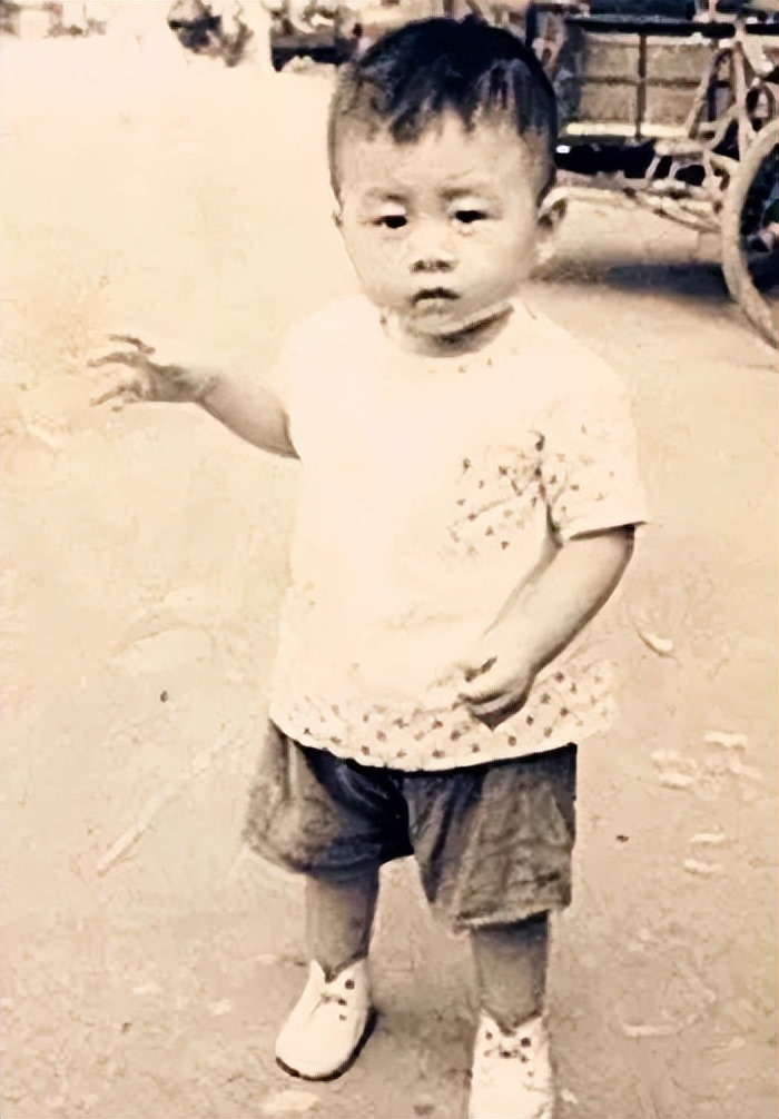 郑智化：因《水手》爆红，不到40岁就隐退歌坛，如今他生活怎样？