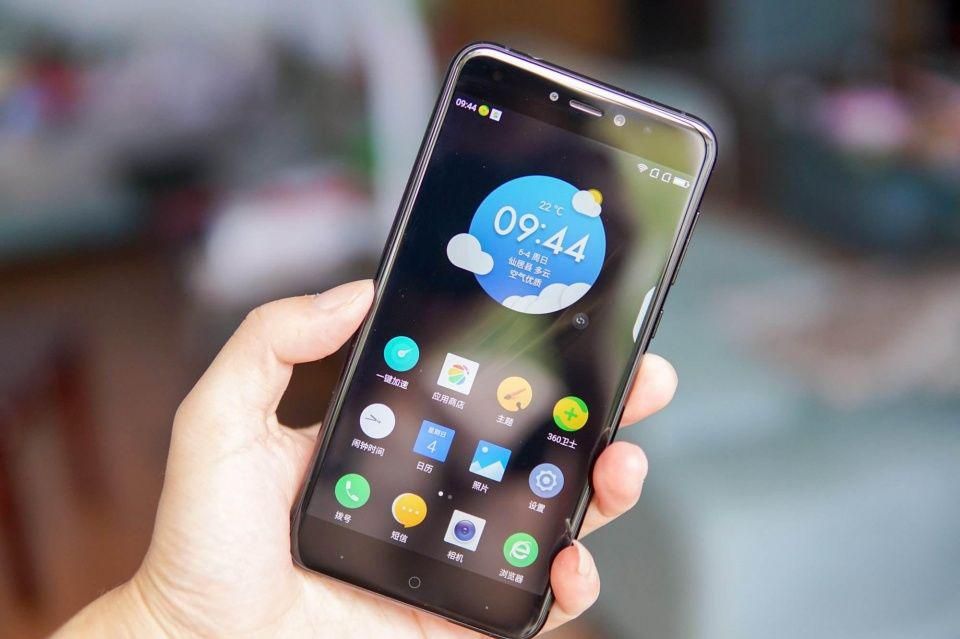 为什么刚换的手机不能用流量,想换手机怎么让手机变卡