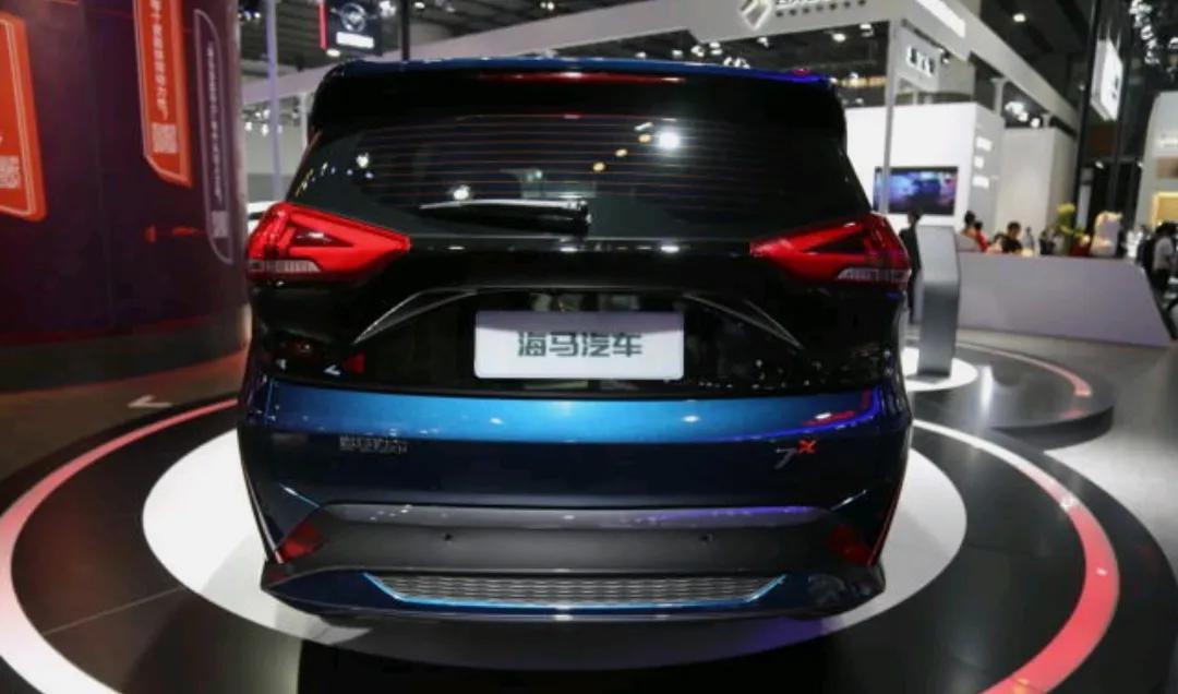 如果车友们喜欢MPV建议看看这款车省油还舒适海马7X