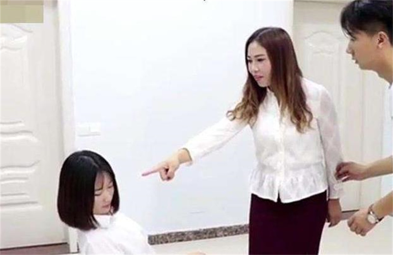 58岁保姆被骗到美国遭虐待,家政之痛