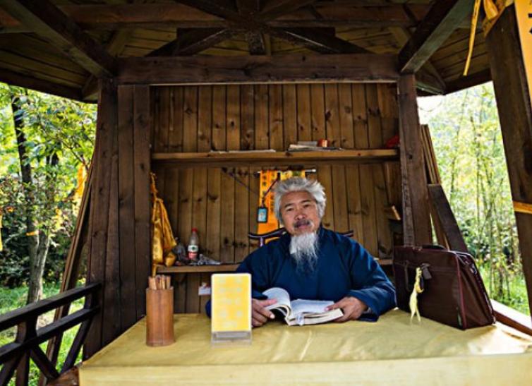 算命先生说的断掌是什么意思,断掌富贵不相欠什么意思