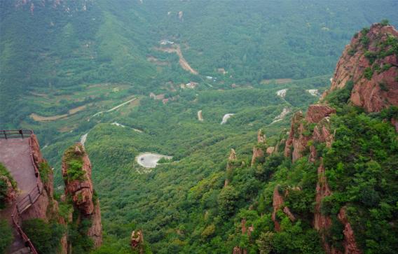 最好的风景是山里走走,最好的旅游风景在路上