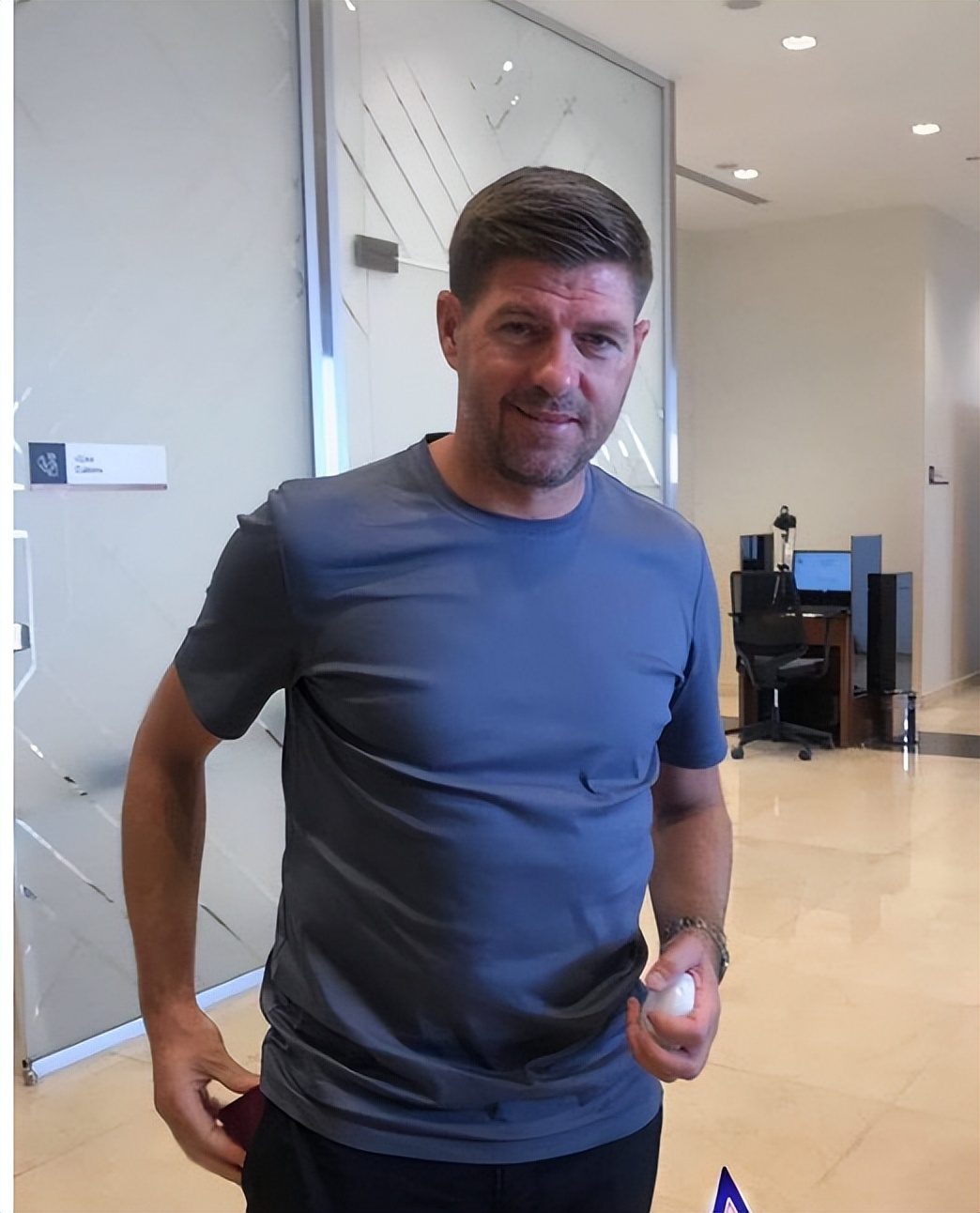 英国史蒂芬,英国足球传奇人物