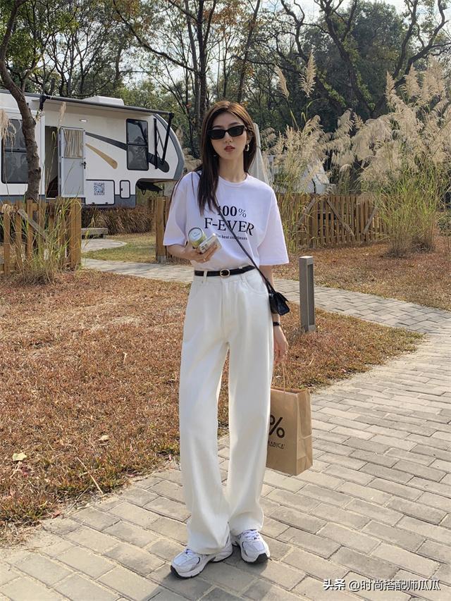 穿对“白裤子”原来这么高级！瞧三木这3套优雅搭配，照穿准美