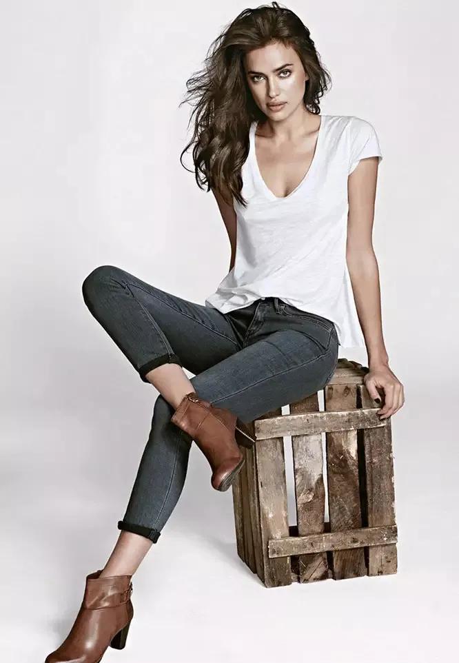 盘点足球场美女球迷的靓丽瞬间,足球场惊艳的美女球迷