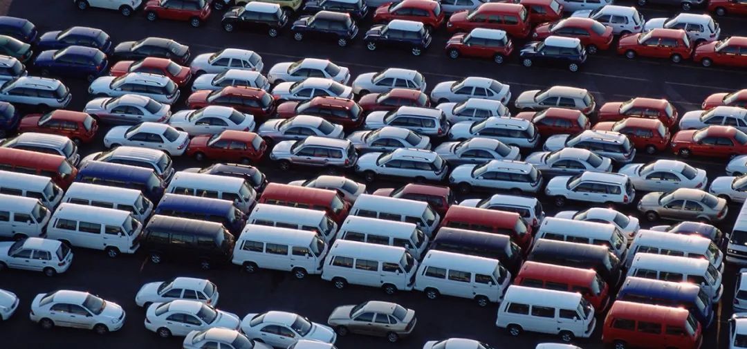 降价潮席卷全国车市,车降价这么厉害现在应不应该买车