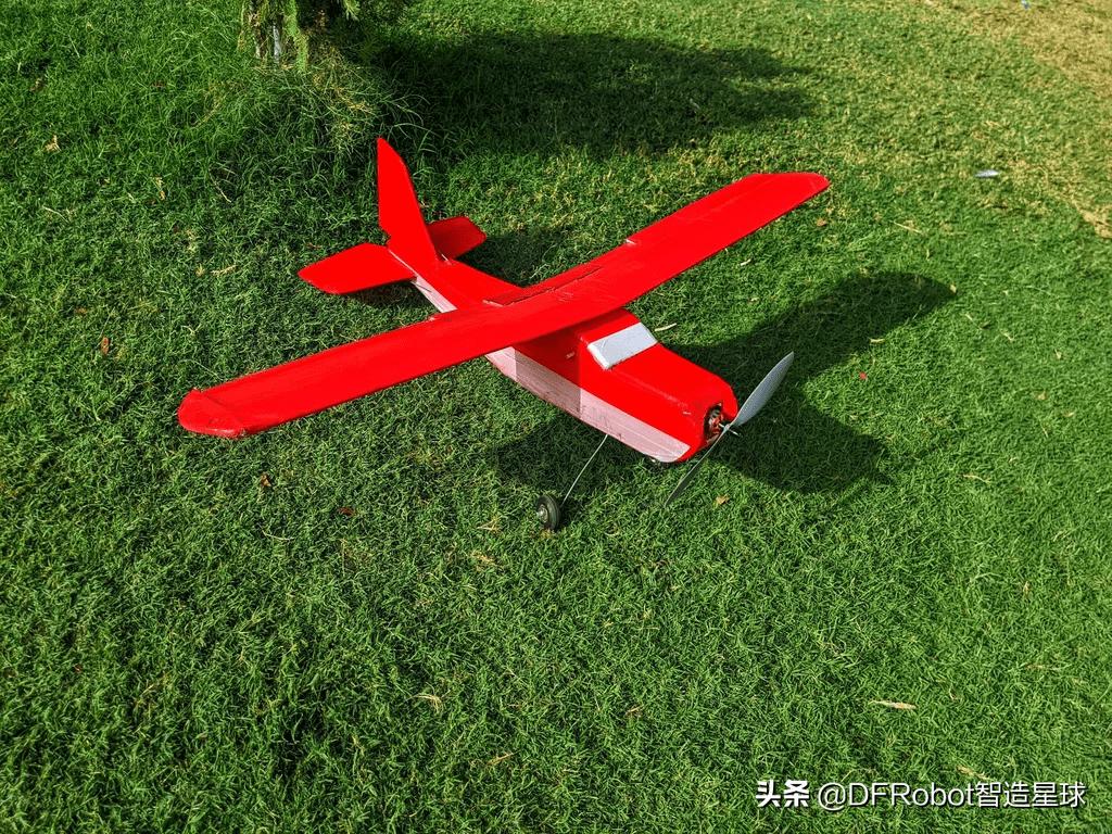 自制一架DHC-2海狸遥控飞机