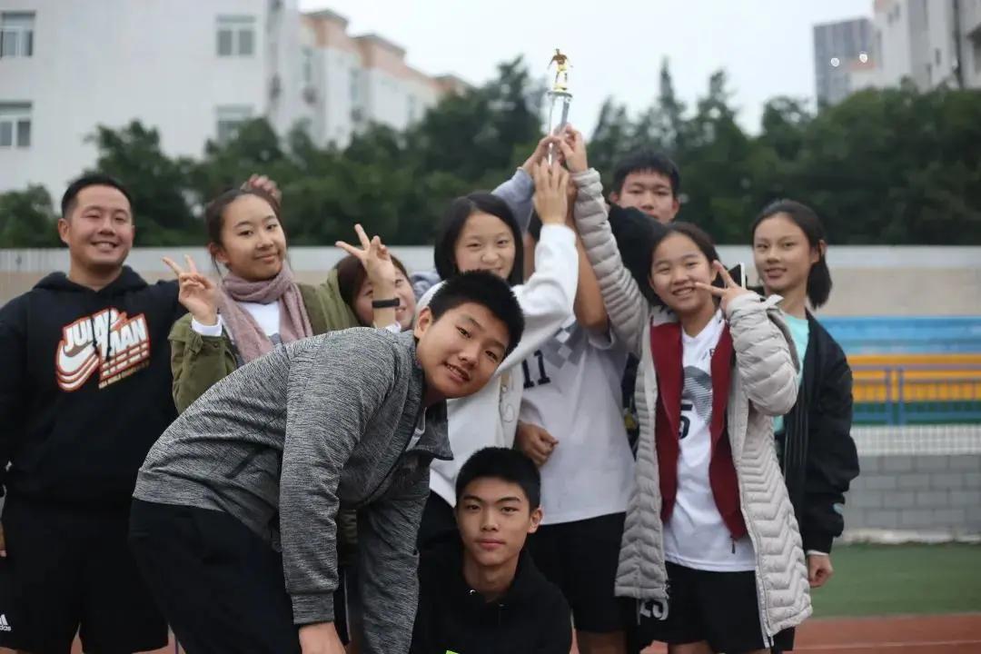 步履铿锵，行稳致远！青苗的2021年，精彩动人