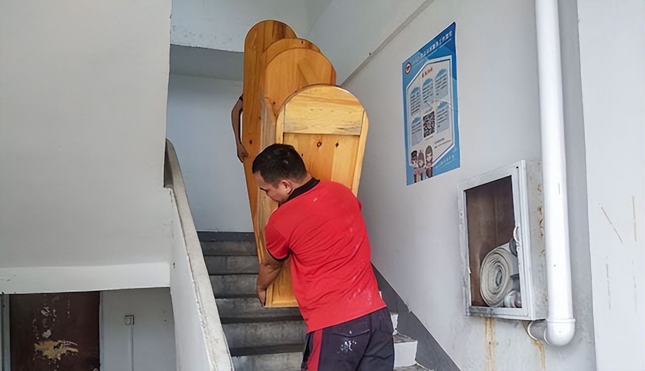 新房搬家先搬什么最好,新房搬家应该先搬什么进去