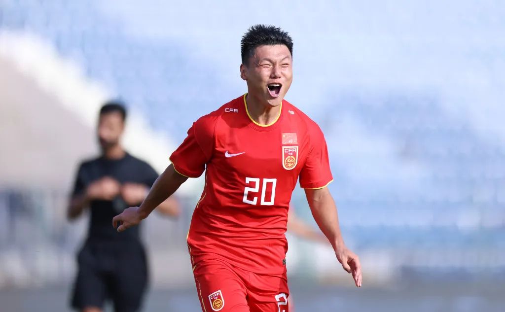 cctv5卡塔尔世界杯1v1防守成功,cctv5多场球赛同时直播