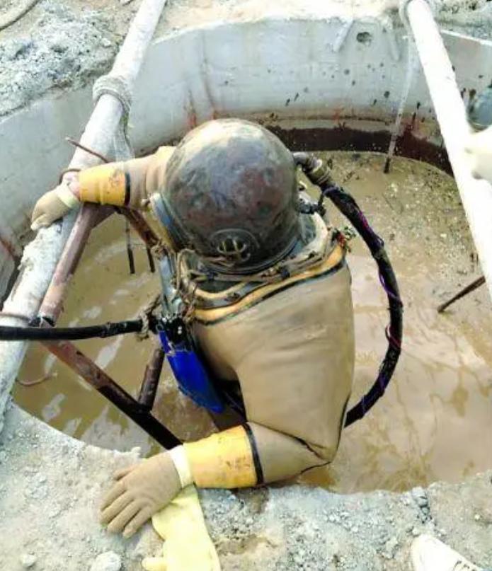 工地水鬼一个月多少工资,工地水鬼为什么不能把水抽干