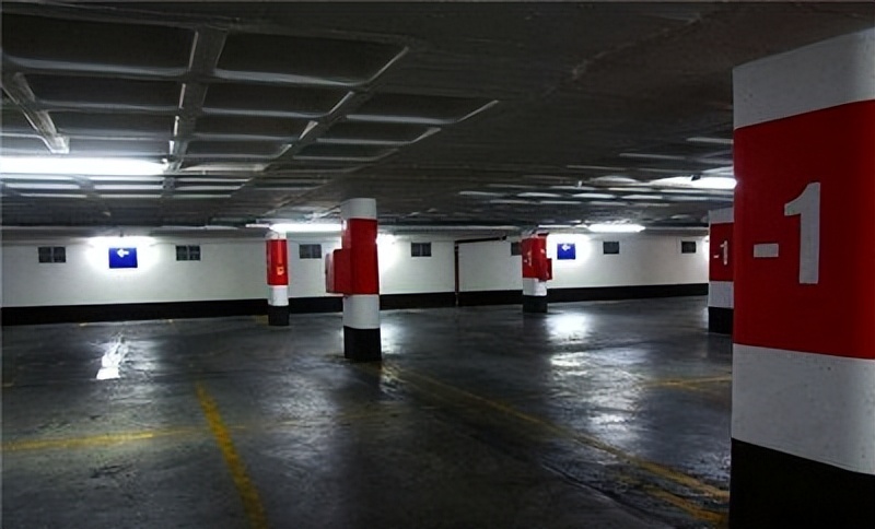 19年长沙女子容忍丈夫*养包**空姐,离婚后向小三*债讨**百万,法院：支持