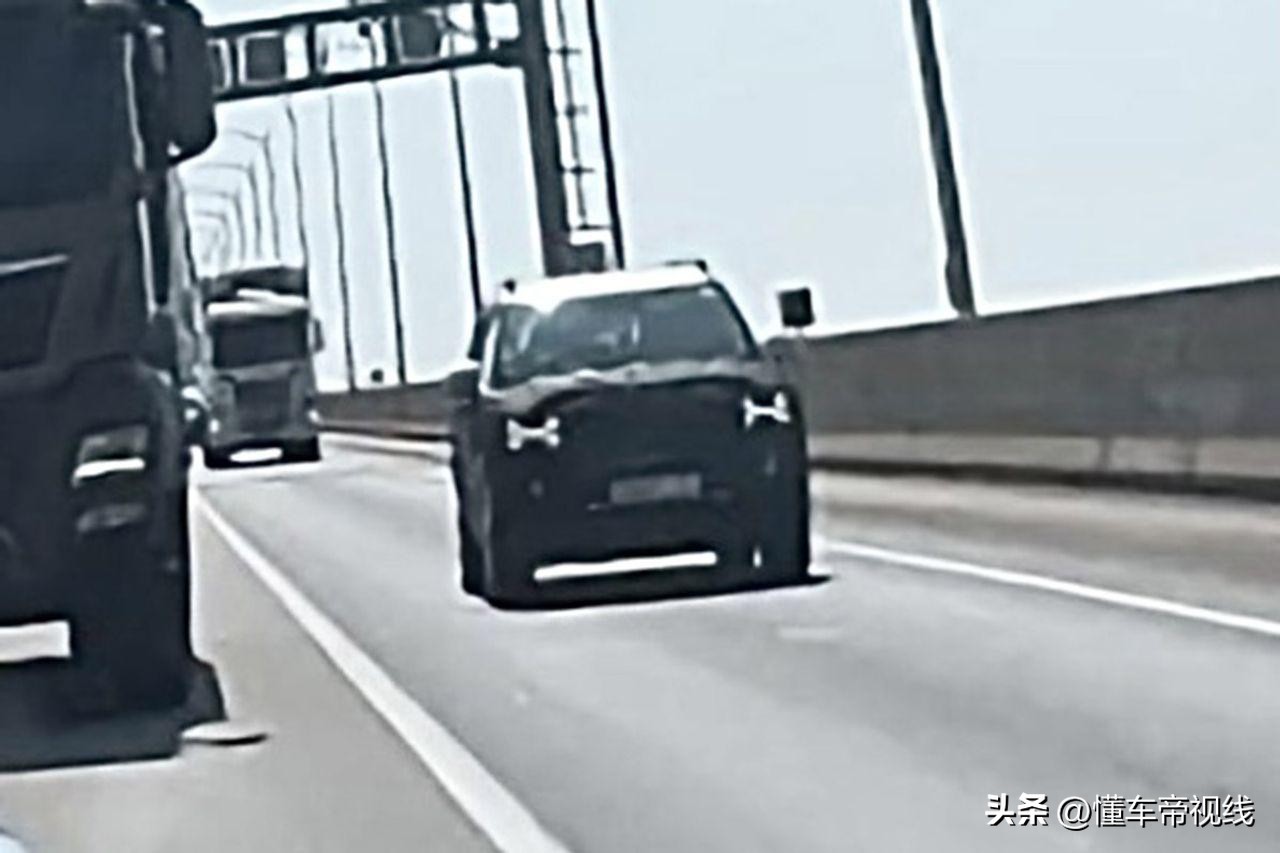 全新外观现代新款胜达官图发布,全新现代胜达特别版官图发布