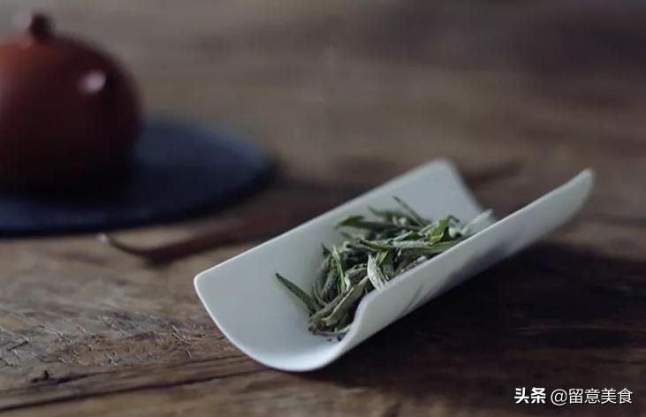 为什么茶叶不能隔夜喝,什么样的茶适合用开水煮