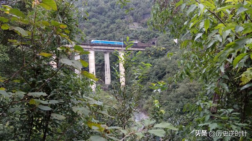 刘晓庆和郭达年龄,郭达刘晓庆