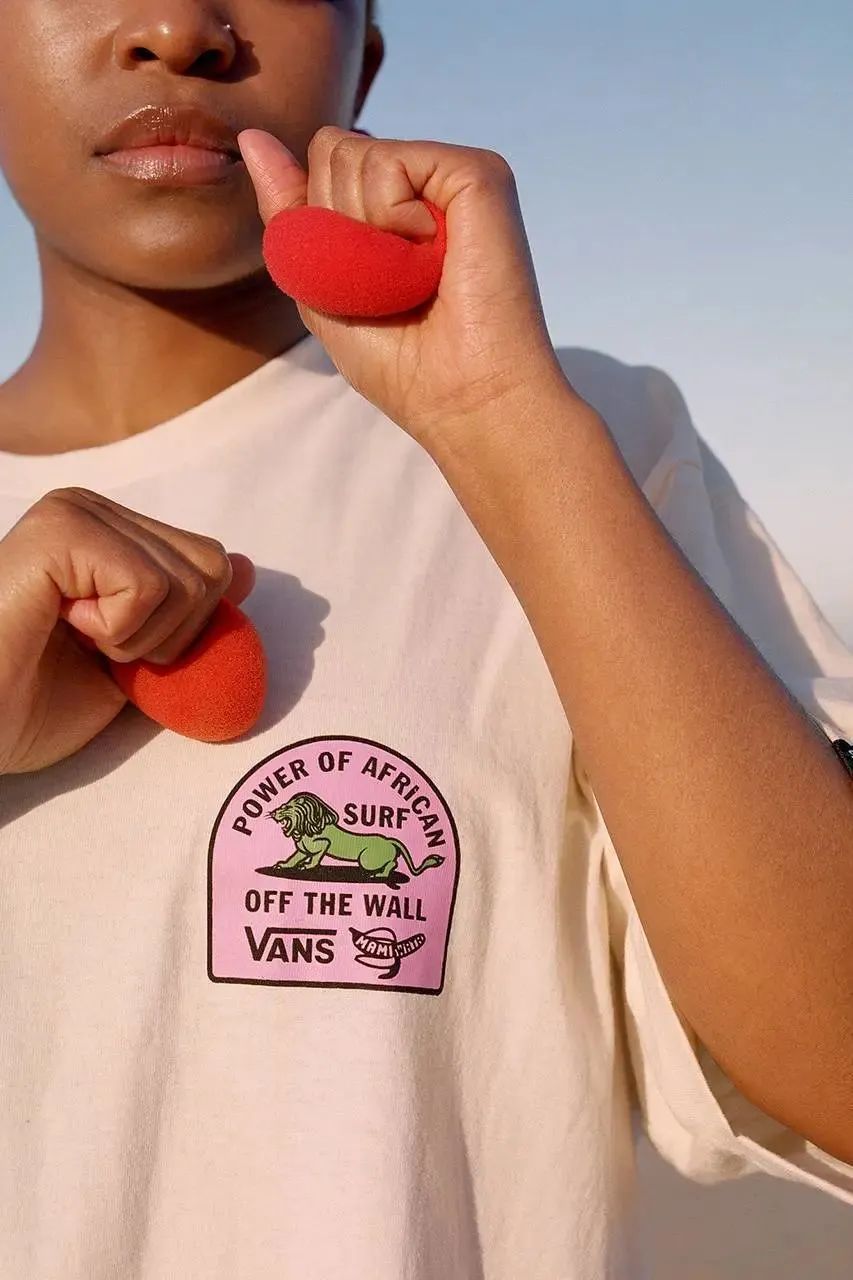 vans2023兔年联名款,takahayashixvans联名黑红