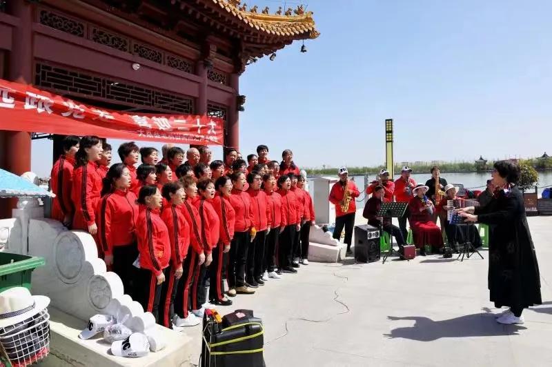 老科协喜迎二十大演唱会掠影,大荔县老科协