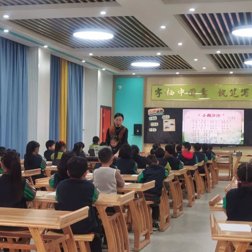 鹭栖湖学校六一节目,鹭栖湖学校运动会