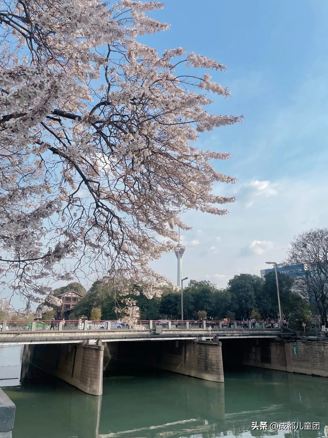 地铁3号线能到的美景地方,一号线地铁直达的风景