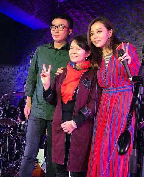 张靓颖跟冯轲的故事,张靓颖和冯轲什么感情