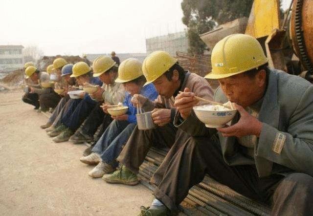 圈内人爆料的假恩爱夫妻,被骂最惨的一对秀恩爱夫妻