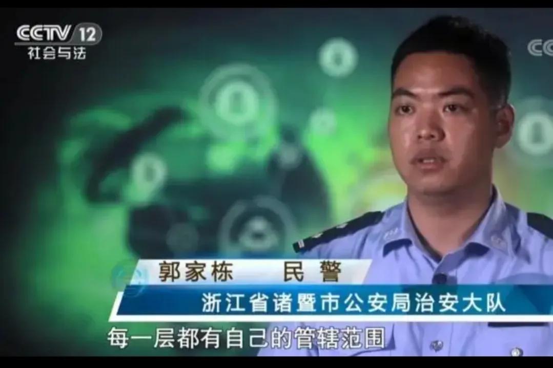 黄鳝钻入肠道新闻,央视曝光抓黄鳝