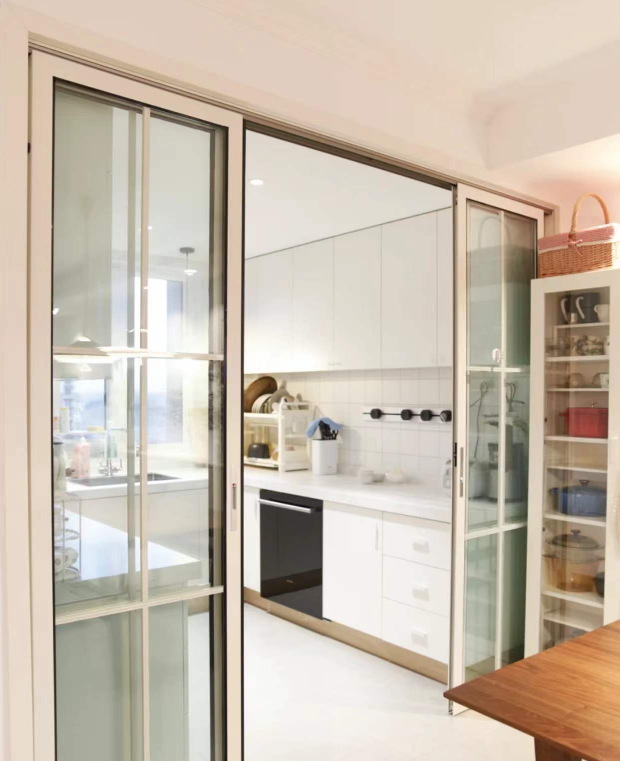 厨房推拉门地轨如何更换,厨房推拉门双轨改三轨