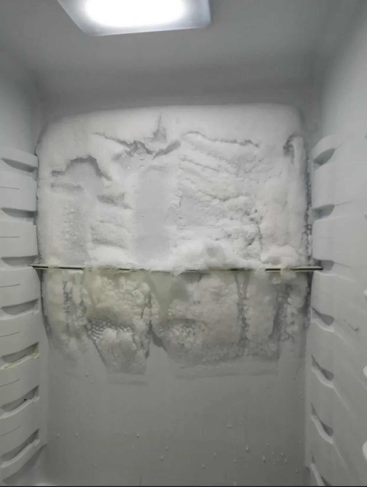 智能冰箱与普通冰箱的对比视频,冰箱全生态和普通冰箱有什么区别